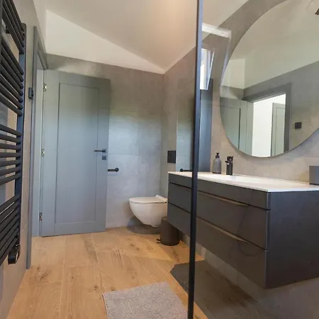 4 Bedroomawesome In *