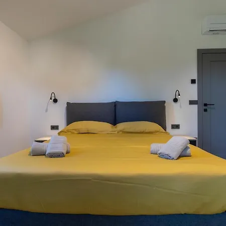 Feriehus 4 Bedroomawesome In Umag