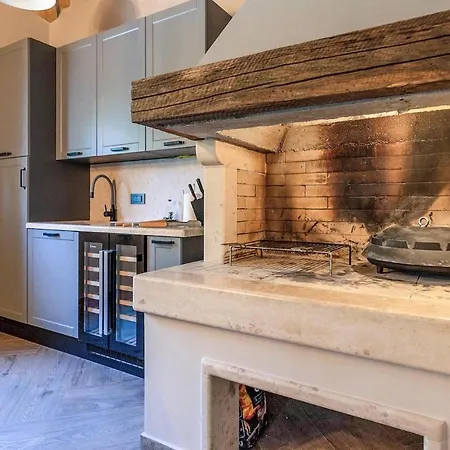 4 Bedroomawesome In Feriehus *
