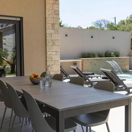 4 Bedroomawesome In Feriehus *