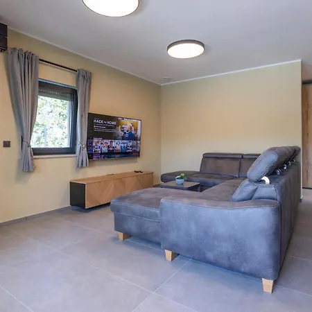 4 Bedroomawesome In Feriehus